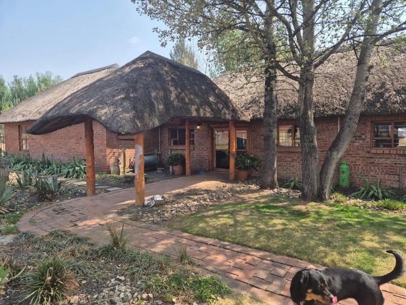 6 Bedroom Property for Sale in Ladybrand Free State